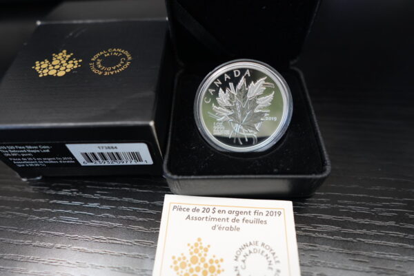2019 $20 The Beloved Maple Leaf – 1 oz Pure Silver Coin - Image 2