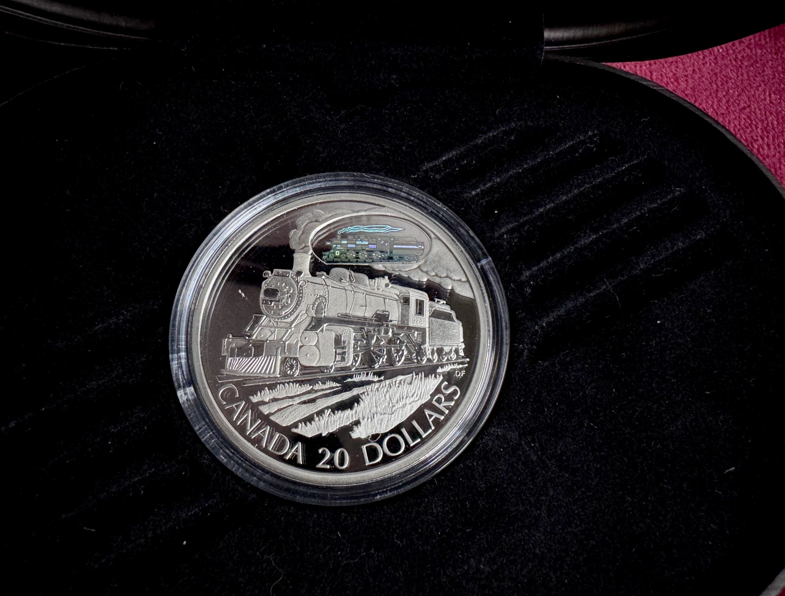 2002 $20 D-10 Locomotive – Sterling Silver Hologram Coin - Image 6