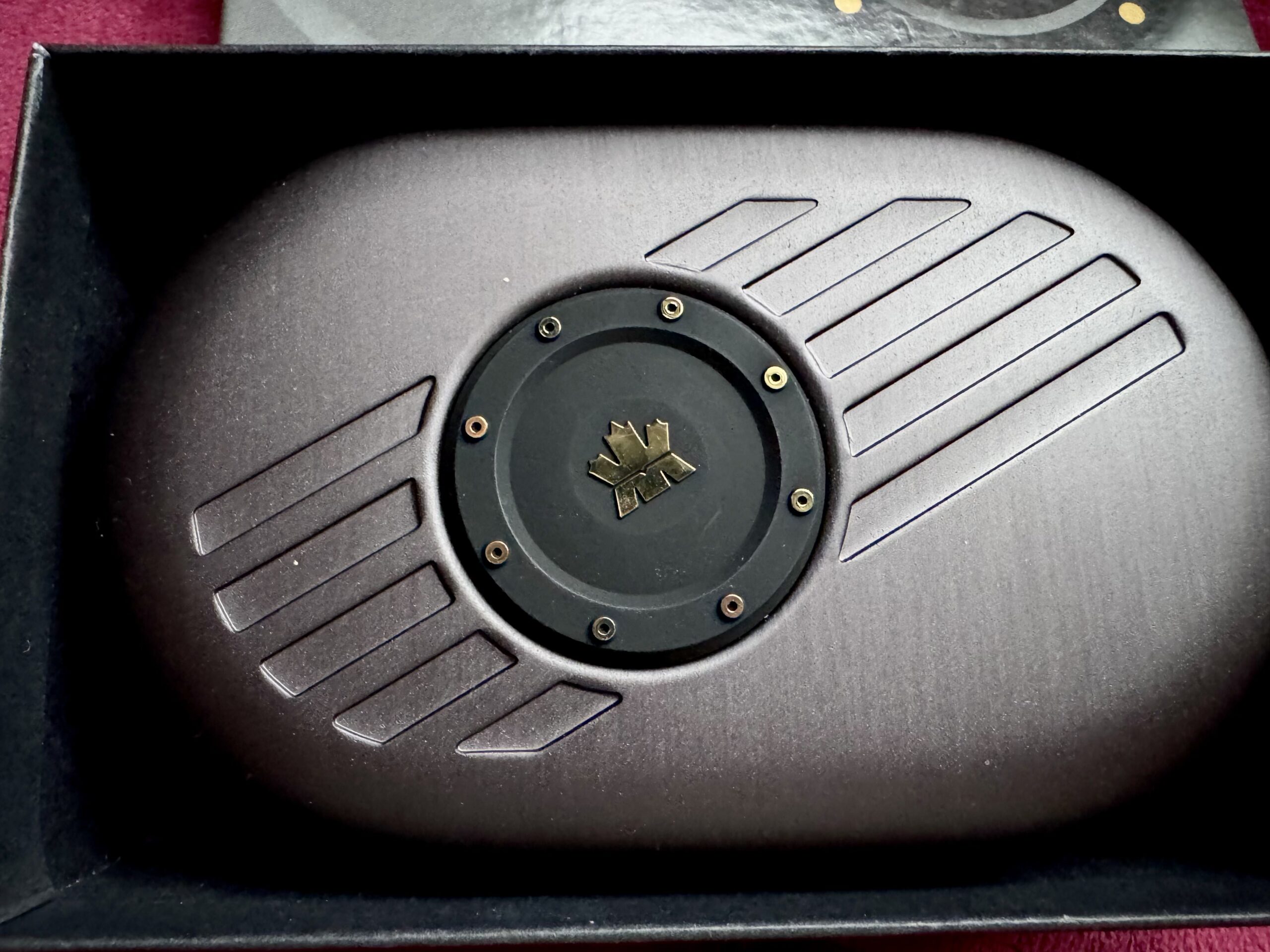 2002 $20 D-10 Locomotive – Sterling Silver Hologram Coin - Image 5