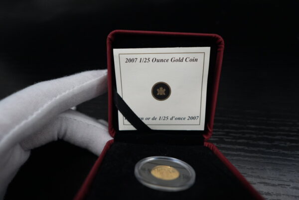 2007 50c The Wolf – 1/25 oz Pure Gold Coin (box and COA) - Image 2