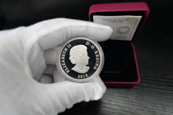 2018 $20 Canadian Flag – 1 oz Pure Silver Coin - Image 3