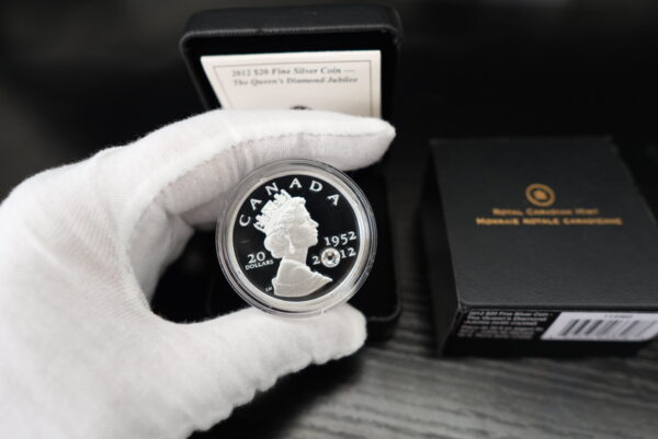 2012 $20 The Queen's Diamond Jubilee – 1 oz Pure Silver Coin with Swarovski® Crystal