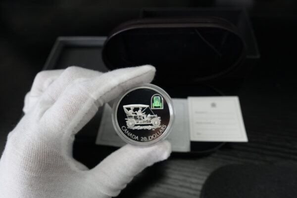 2001 $20 The Russell "Light Four" – Sterling Silver Hologram Coin