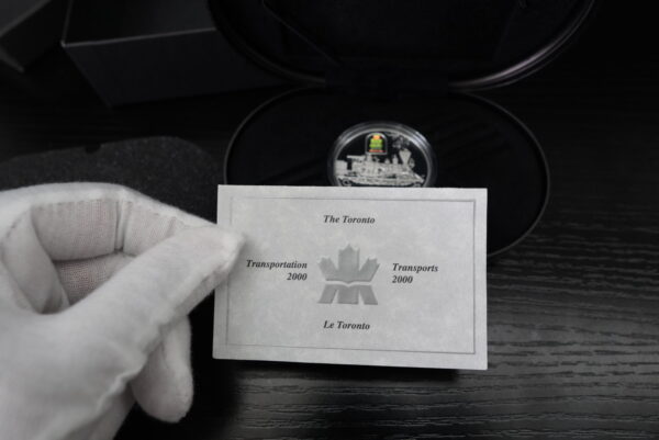 2000 $20 The Toronto – Sterling Silver Hologram Coin - Image 2