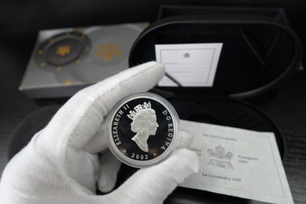 2002 $20 D-10 Locomotive – Sterling Silver Hologram Coin - Image 2