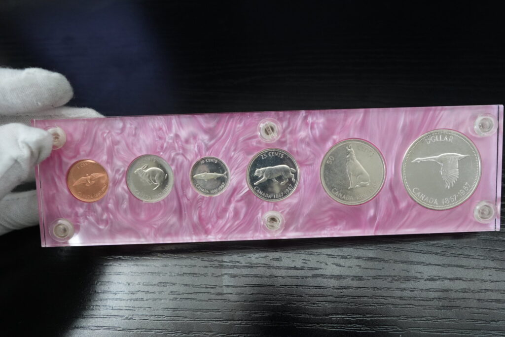 1867–1967 Canada Centennial 6-Coin Set – Acrylic Holder