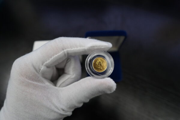 1994 $2 Gold Maple Leaf – 1/15 oz .9999 Coin | Original Mint Seal | 1-Year Mintage - Image 4