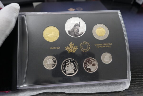 2019 75th Anniversary of D-Day – Special Edition Silver Dollar Proof Set | Royal Canadian Mint - Image 2