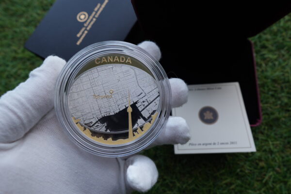 2011 $25 Toronto City Map Coin – 2 oz Fine Silver Proof with Gold Plating | Royal Canadian Mint - Image 2