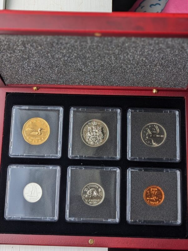 1992 Canada Select Gem Uncirculated Proof-Like Set in Mahogany Finish Wood Display Cases