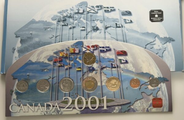2001 Canada Royal Canadian Mint Coin Set - Built-in Display Stand