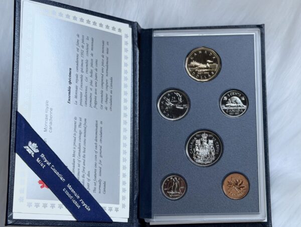 1992 Canada Select Gem Uncirculated Proof-Like Set – Presented in an official Royal Canadian Mint hard presentation case