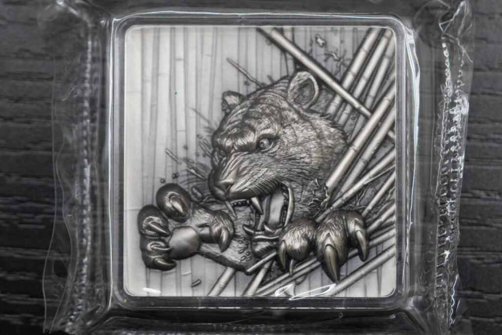 Claws of Dominion: Korea Furious Beasts Tiger Stacker